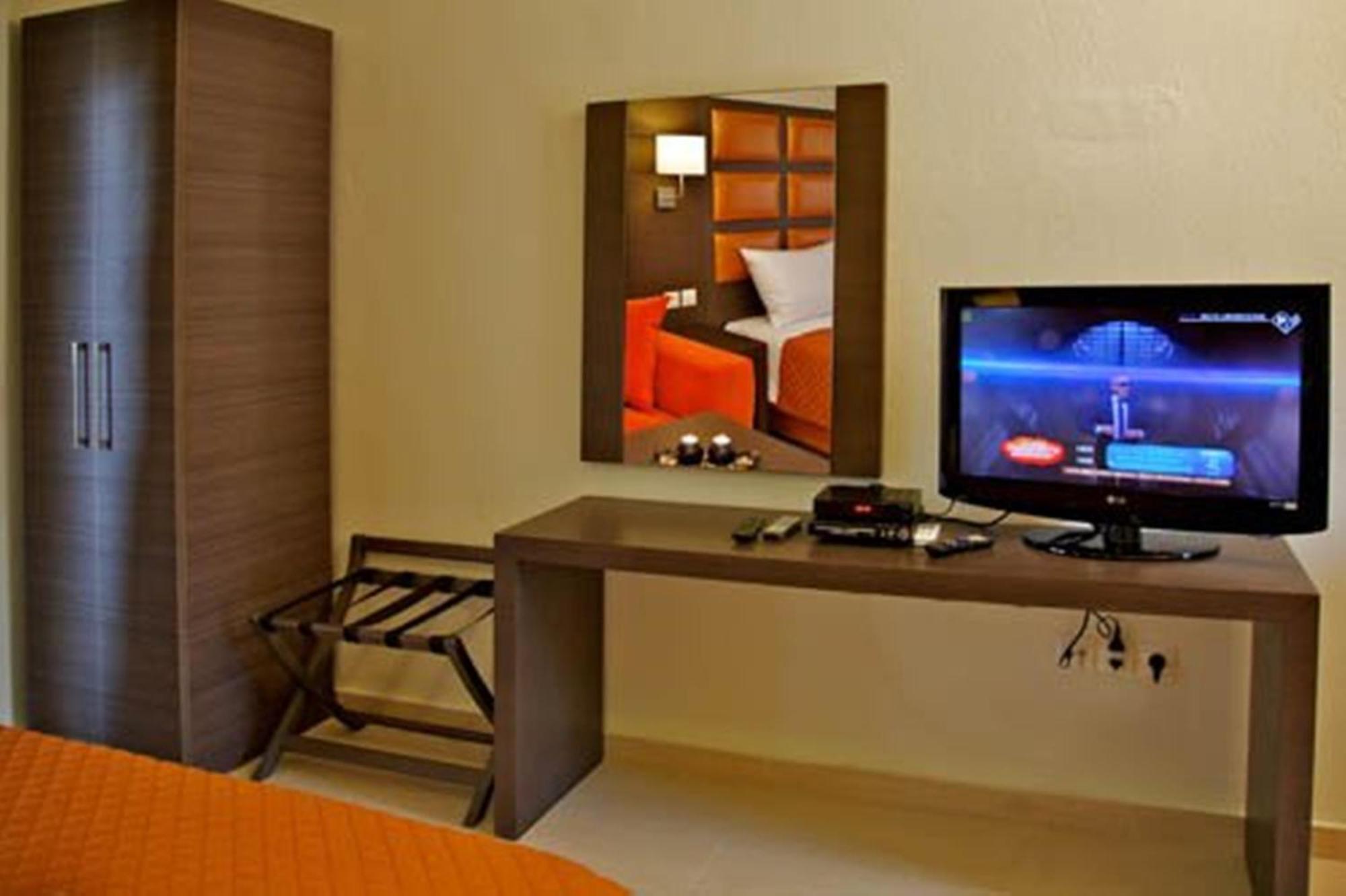 Chasapis Luxury Studios & Apartments 보우르보우로우 외부 사진